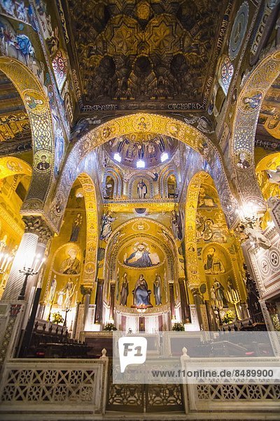 Europa  Monarchie  Palast  Schloß  Schlösser  Gold  Kapelle  Italien  Palermo  Sizilien