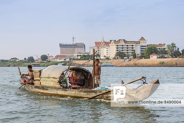 Großstadt  Hauptstadt  Fluss  vorwärts  Südostasien  Vietnam  Asien  Kambodscha  Fischer