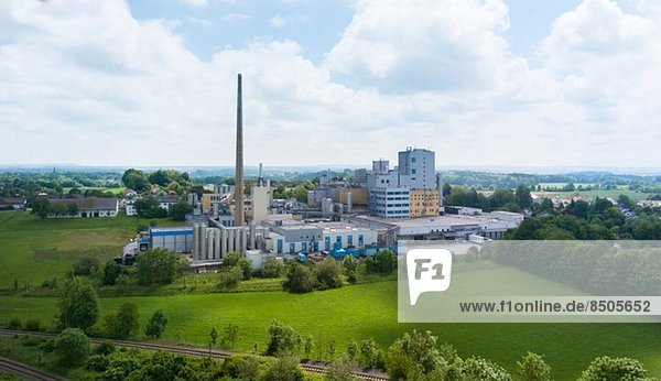 Ansicht der Industrieanlage  Wasserberg  Bayern  Deutschland