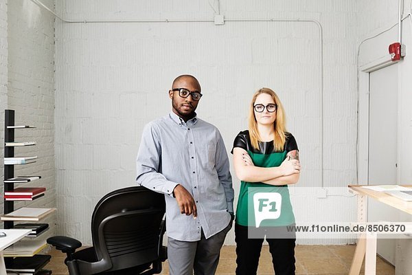 Portrait der Geschäftspartner im Konstruktionsbüro