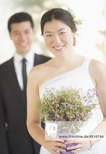 Blumenstrauß  Strauß  Braut  Hochzeit  halten