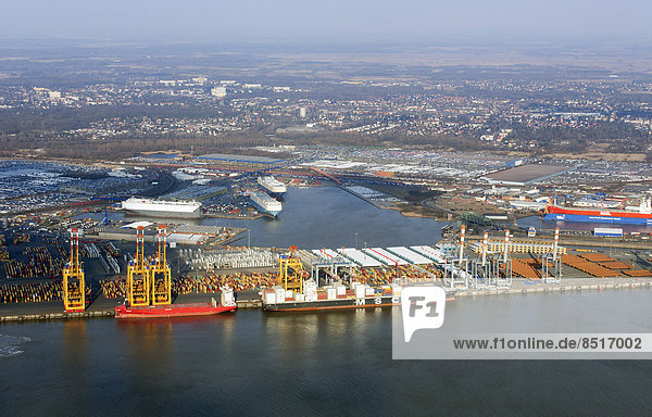 Stadtbremisches Überseehafengebiet  Nordhafen  Hafenanlagen  Weser  Containerterminal  Autoverladung  Bremerhaven  Bremen  Deutschland