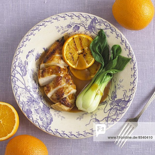 Hähnchenbrust mit Orangensauce und Paksoi