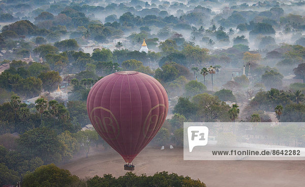Heissluftballon  Bagan  Myanmar