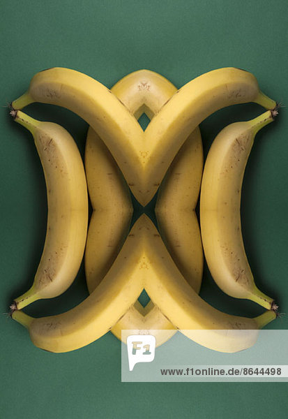 Digitaler Verbund von Spiegelbildern einer Bananenanordnung