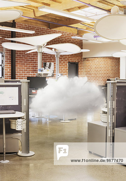 Wolke  In der Luft schwebend  Büro  modern