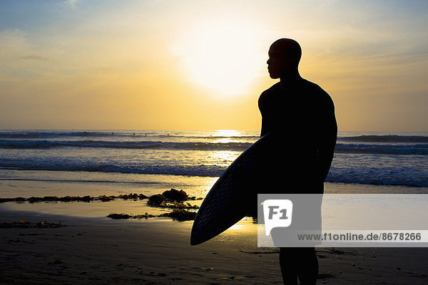 Mann  Strand  Silhouette  halten  Surfboard  mischen  Mixed