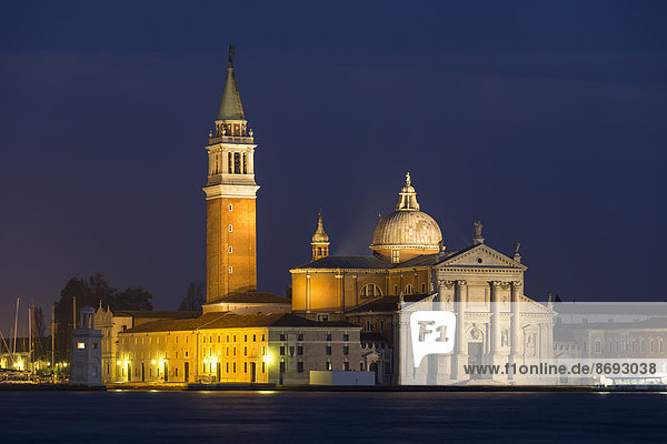 Italien  Venedig  San Giorgio Maggiore bei Nacht