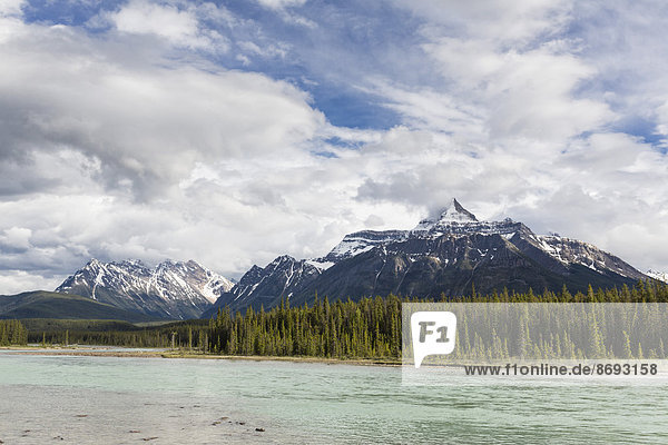 Kanada  Alberta  Jasper Nationalpark  Maligne Berg  Maligne See  Medizin See