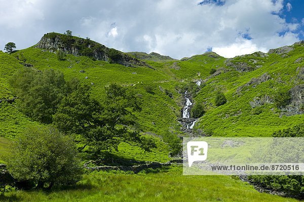 Ländliches Motiv  ländliche Motive  Großbritannien  See  Wasserfall  Cumbria  Ortsteil