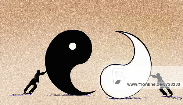 Geschäftsmänner schieben Yin- und Yang-Symbol zusammen