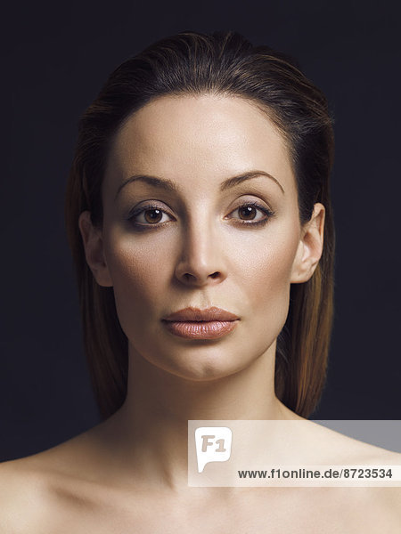 Frau mit natürlichem Make-up Portrait