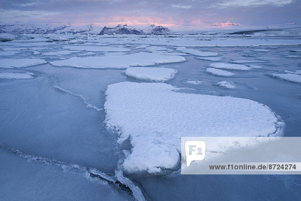 Jökulsárlon ice lagoon  winter  Iceland