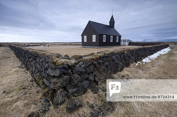 Schwarze Kirche von Búðir  Snæfellsnes  Island