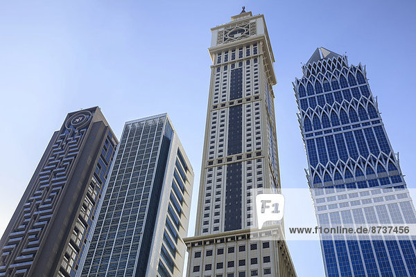 Wolkenkratzer  Al Yaquob Tower  Latifa Tower  Maze Tower und Capricorn Tower  Dubai  Emirat Dubai  Vereinigte Arabische Emirate