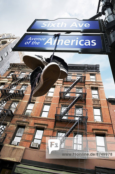 Vereinigte Staaten von Amerika USA New York City Straße Zeichen Ansicht alt