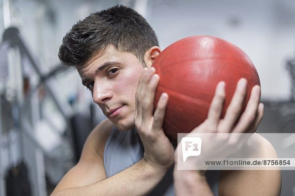 Fitness-Studio  Mann  Gesundheitspflege  halten  jung  Ball Spielzeug