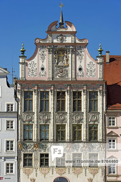 Historisches Rathaus mit Stuckfassade  Landsberg am Lech  Oberbayern  Bayern  Deutschland