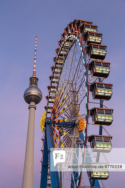 Riesenrad Funkturm Alex  Alexanderplatz  Berlin  Deutschland  Europa
