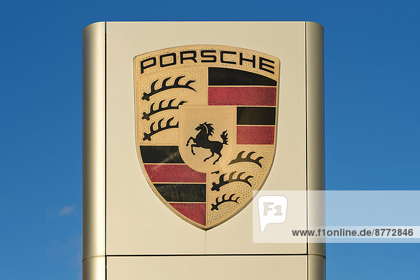 Porsche-Wappen  Porsche-Zentrum  Zuffenhausen  Stuttgart  Baden-Württemberg  Deutschland
