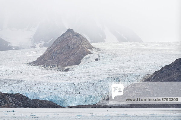 Smeerenburg-Gletscher  Insel Spitzbergen  Inselgruppe Spitzbergen  Svalbard und Jan Mayen  Norwegen