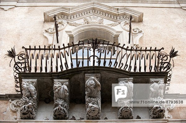 Detail Details Ausschnitt Ausschnitte Gebäude Stadt Italien alt Sizilien