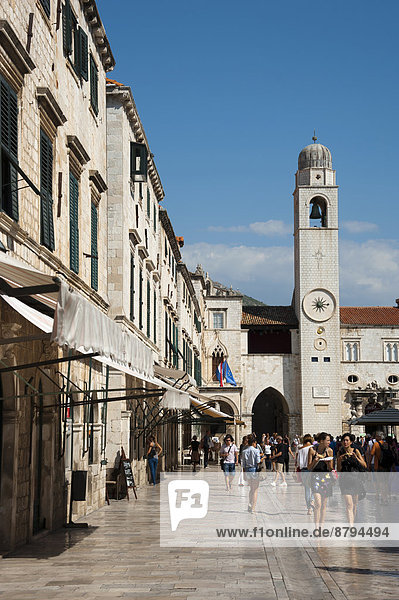 Luza-Platz und Glockenturm  Altstadt  Dubrovnik  Dalmatien  Kroatien