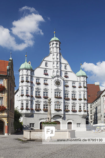 Rathaus am Marktplatz von Memmingen  Unterallgäu  Schwaben  Bayern  Deutschland