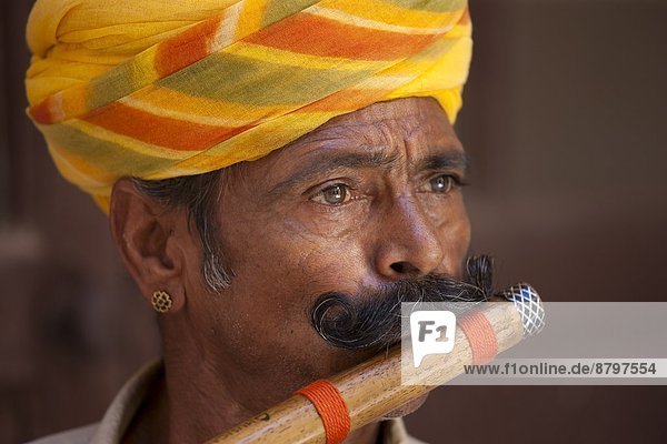 Spiel  Wind  Musiker  Gegenstand  Festung  Hinduismus  Flöte  Jodhpur  Rajasthan