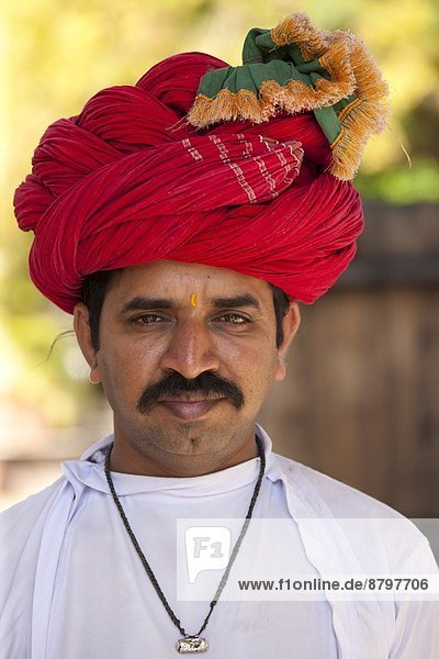 Mann  Tradition  Dorf  Indianer  jung  Rajasthan  Turban