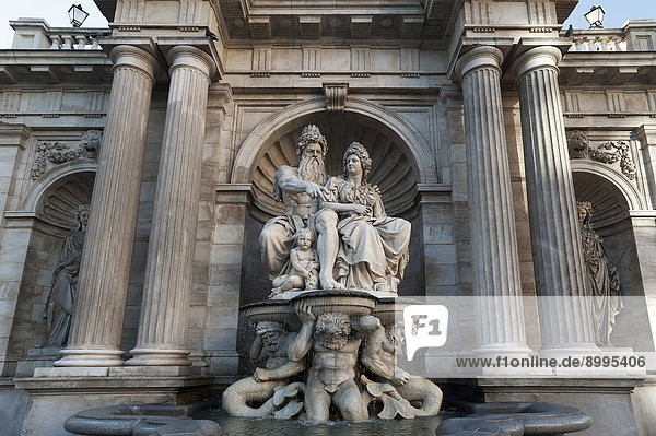 Albrechtsbrunnen  1869  mit den Figuren des Danubius und der Vindobona  Albertina-Bastei  Wien  Land Wien  Österreich