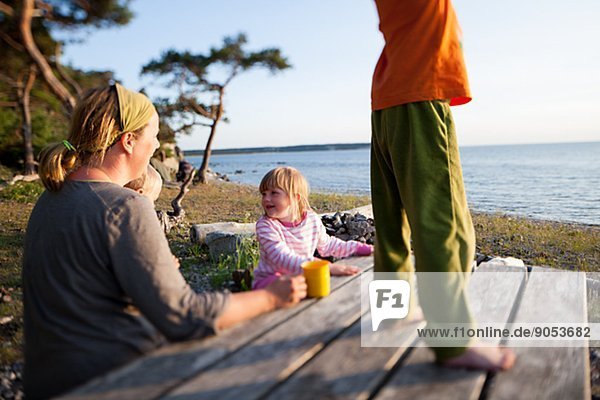 Gotland  Gotlands län  ruhen  Strand  2  Mutter - Mensch  Schweden