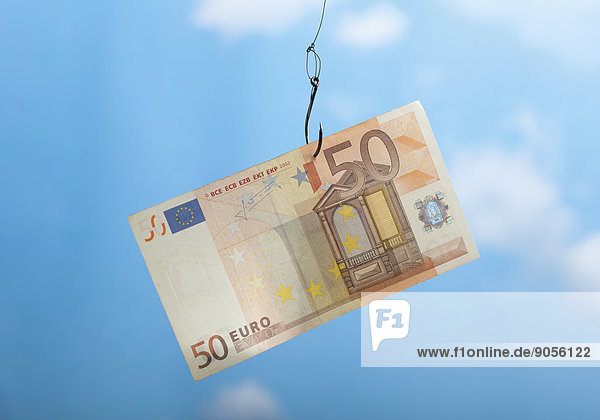 50-Euro-Schein an Angelhaken