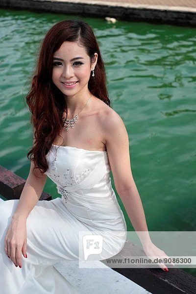 Shooting model in bridal wear at Friendship Garden  Kuching  Sarawak  Malaysia.