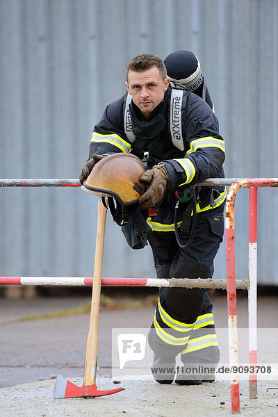 Porträt eines Feuerwehrmannes.