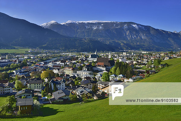 Stadtansicht von Schwaz im Frühling  Schwaz  Tirol  Österreich