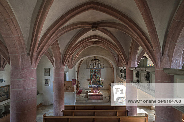 Deckengewölbe  spätgotischer Flügelaltar von Michael Wolgemut  um 1505  Kirche St. Egidien  spätgotische Hallenkirche von 1488  Beerbach  Mittelfranken  Bayern  Deutschland