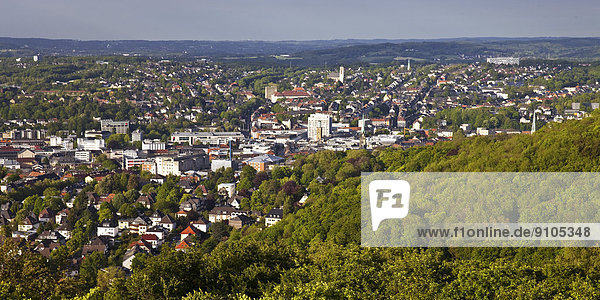 Aussicht vom Eugen Richter-Turm auf die Innenstadt von Hagen  Ruhrgebiet  Nordrhein-Westfalen  Deutschland