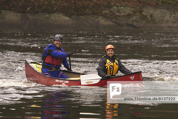 Wasser  weiß  schwarz  Fluss  Kanu  Erwachsener  Muskoka  Ontario