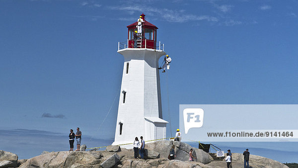 arbeiten  Leuchtturm  Wartung  warten  zeigen  Peggys Cove  Nova Scotia  Kanada  Nova Scotia  Neuschottland