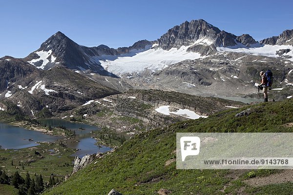 hoch  oben  See  Rucksackurlaub  Ignoranz  Ländliches Motiv  ländliche Motive  Rocky Mountains  British Columbia  Kanada  Kalkstein  Russell