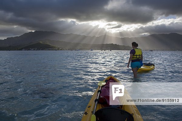 Kayaking to the Sunken Sandbar  Kane'ohe Bay  Oahu  Hawai'i  United States of America