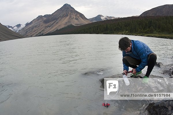 nahe Berg Tagesausflug See Spruce Lake Protected Area British Columbia Kanada