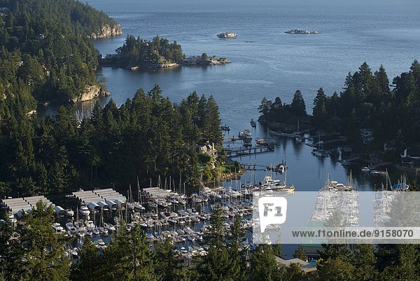 Eagle Harbour Yacht Club and Eagle Island  West Vancouver. Vancouver  Coast & Mountains Region. British Columbia  Canada