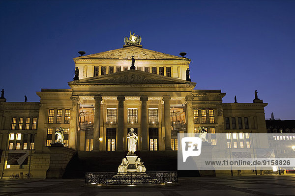 Schauspielhaus Berlin bei Nacht  Deutschland