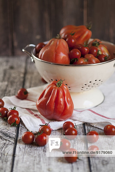 Oxheart Tomaten und Kirschtomaten
