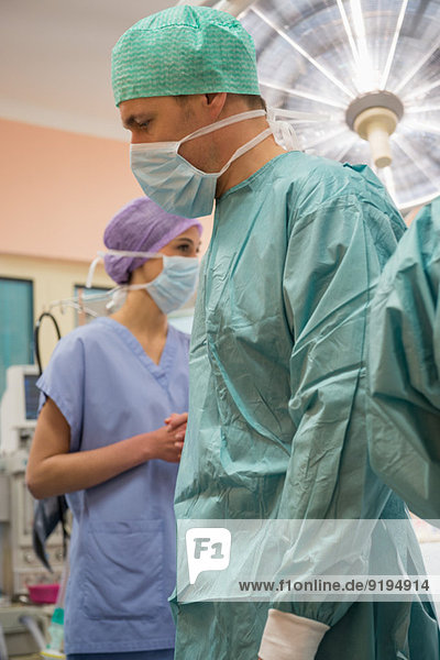 Ärzteteam im Operationssaal