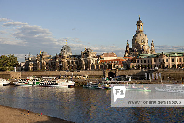 Banks of the Elbe River with Brühl's Terrace  Dresden Academy of Fine Arts  Frauenkirche Church  Church of our Lady  and excursion boats  Dresden  Saxony  Germany
