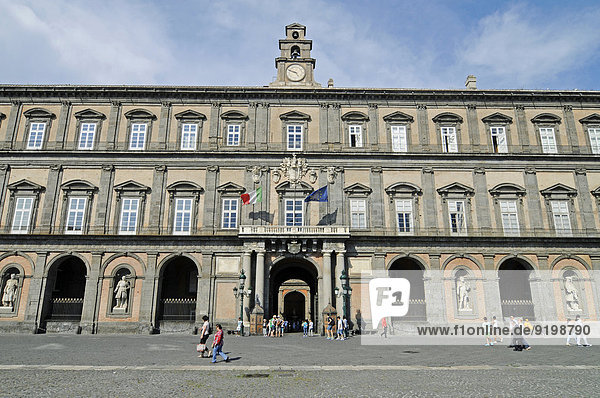 Palazzo Reale  Königspalast  museum  Piazza del Plebiscito  Neapel  Kampanien  Italien