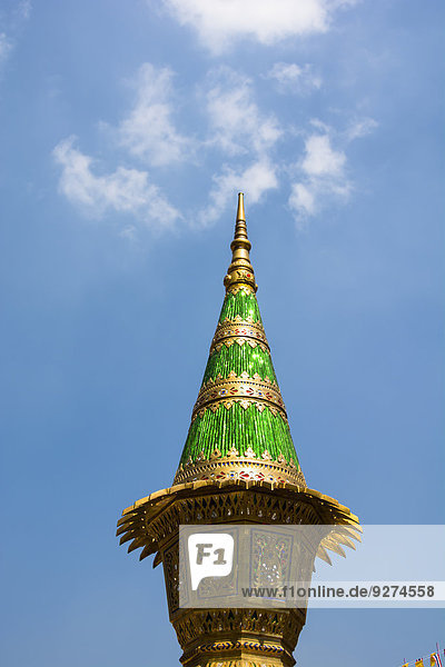 Vergoldeter Prang im Tempel Wat Po in Bangkok  Thailand
